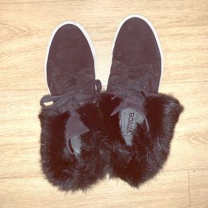 Vince Sneakers, Size 8